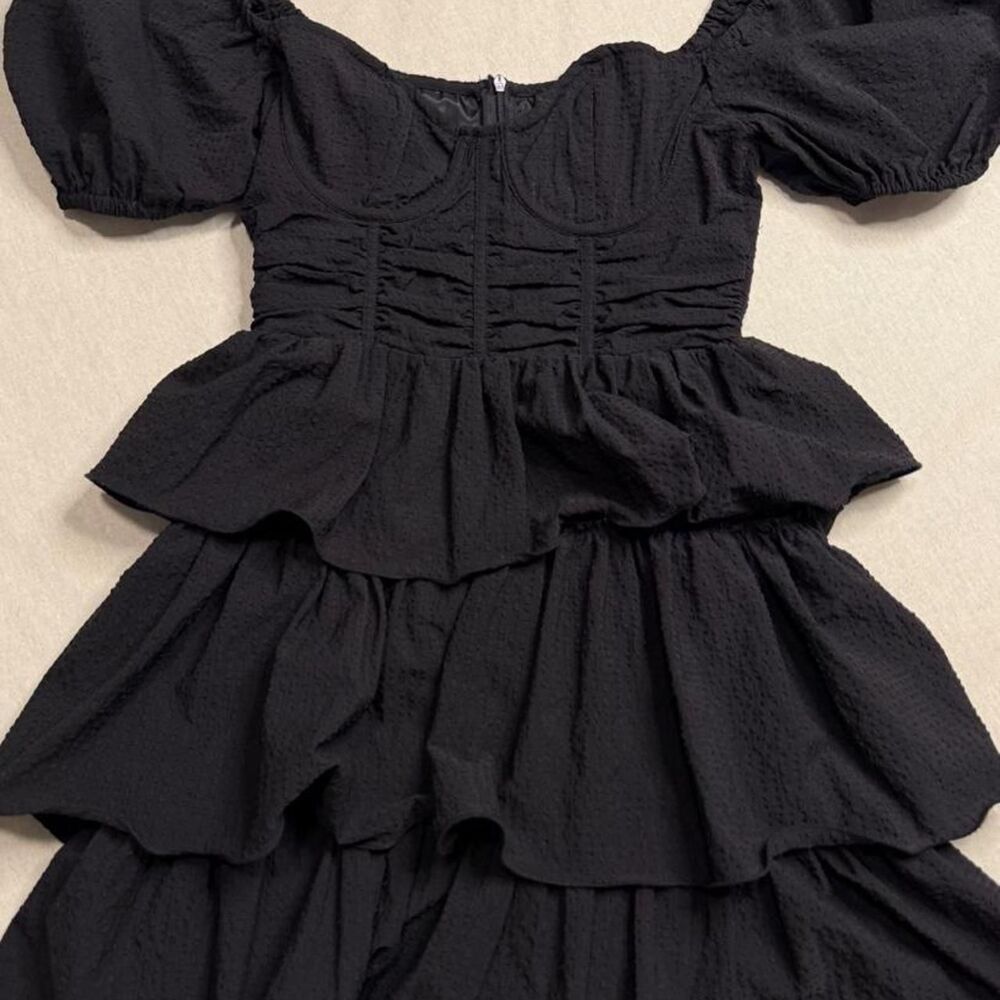 Prettylittlething Women's Black Dress